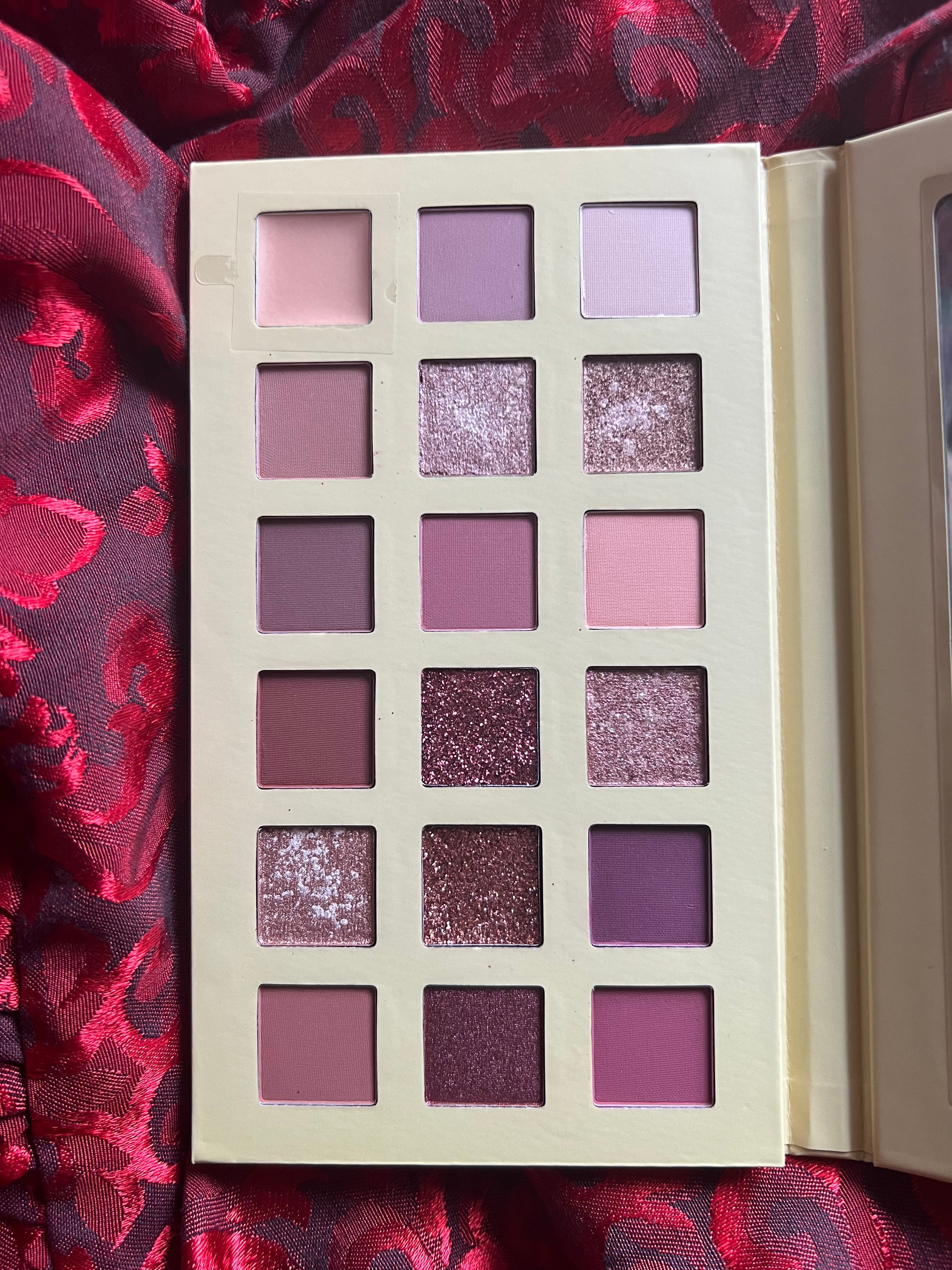 LILITH - EyeShadow Palette